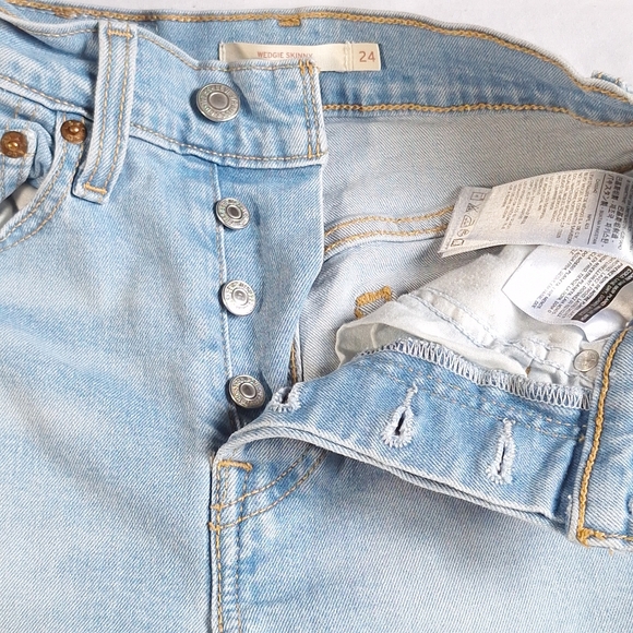 Levi’s Wedgie Fit Button Fly High Rise Ankle Jeans, 24 - Picture 7 of 13